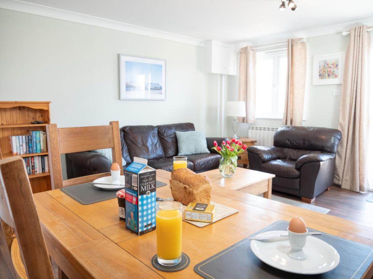 Ellingham Self-Catering Cottages Saint Peter Port 외부 사진