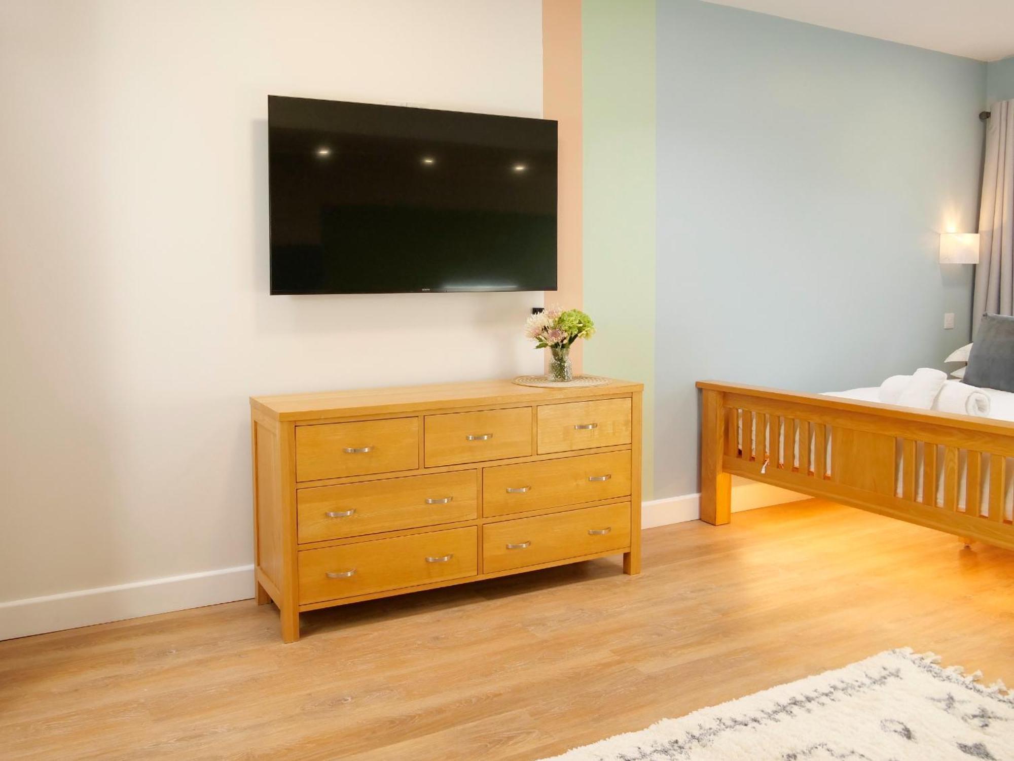 Ellingham Self-Catering Cottages Saint Peter Port 객실 사진