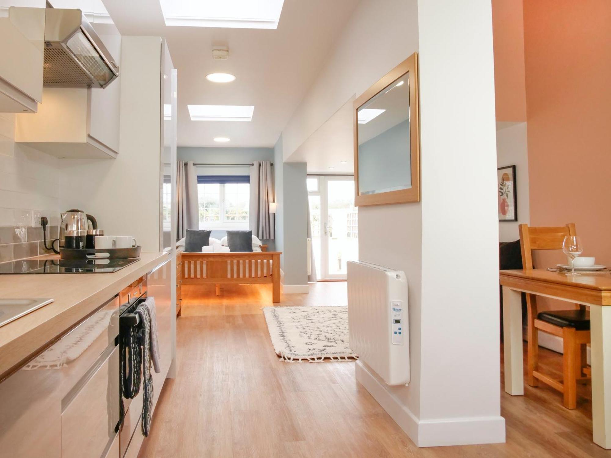 Ellingham Self-Catering Cottages Saint Peter Port 객실 사진