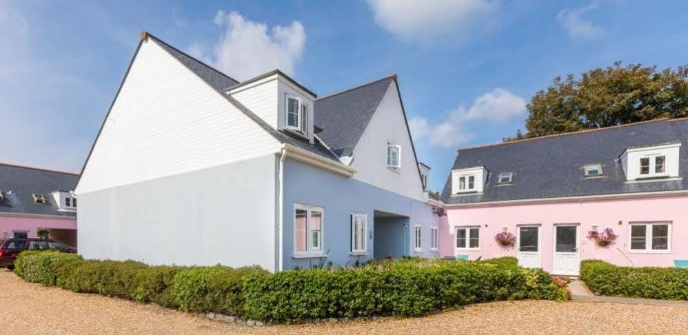 Ellingham Self-Catering Cottages Saint Peter Port 외부 사진