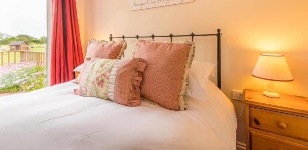 Ellingham Self-Catering Cottages Saint Peter Port 외부 사진